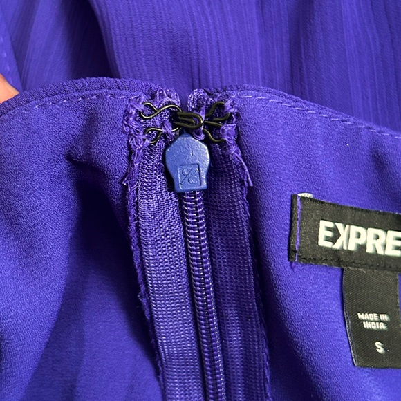 Express Ruffle Maxi Dress - Picture 5 of 6